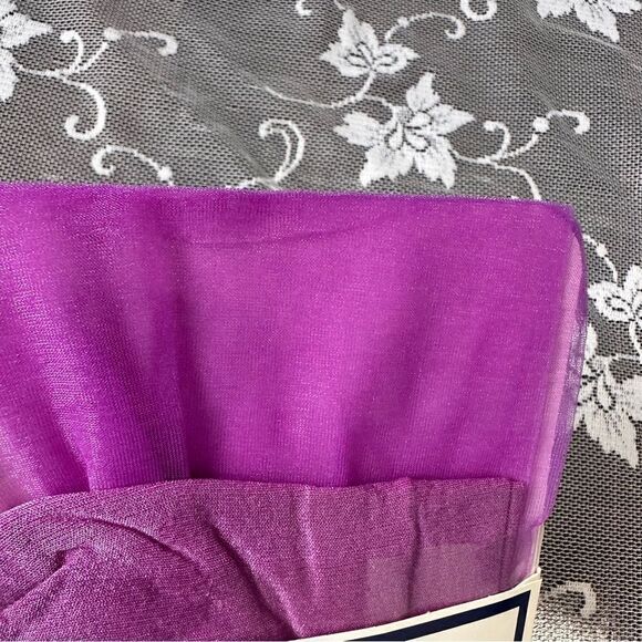 Vintage Givenchy Shimmery Ultra Sheer Leg Control Top Pantyhose - Picture 5 of 7